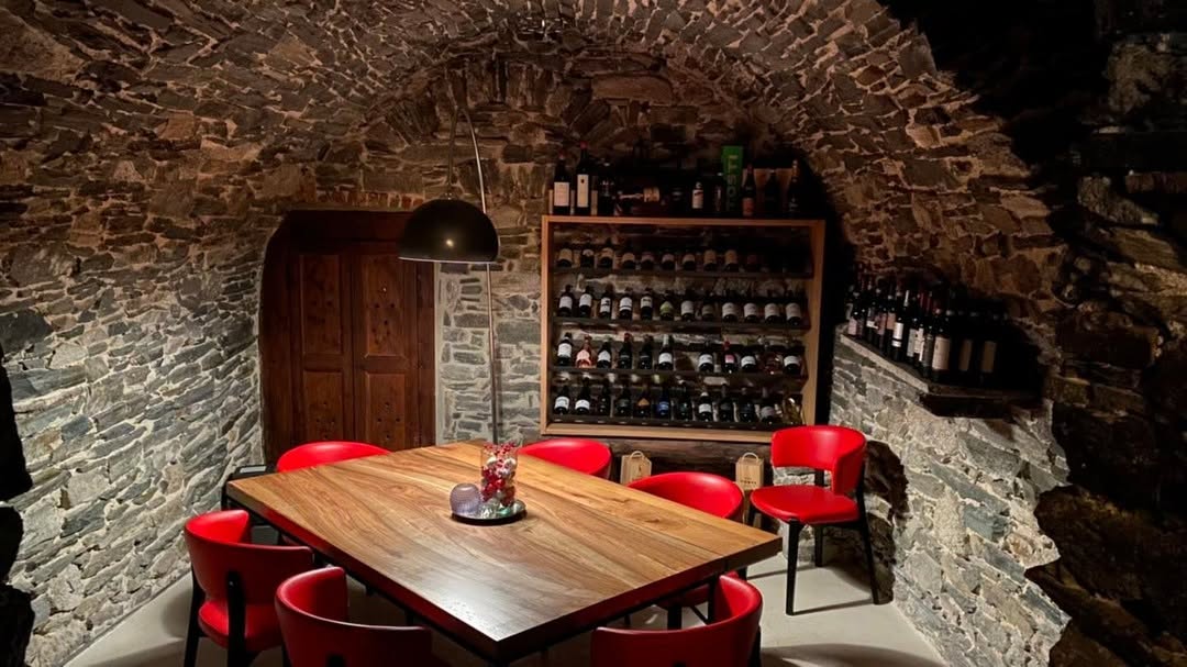 Tavolo nell'antica cantina